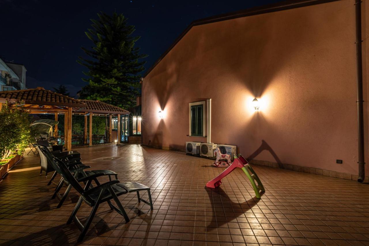 B&B Di Charme Alhambra Giarre Exterior foto